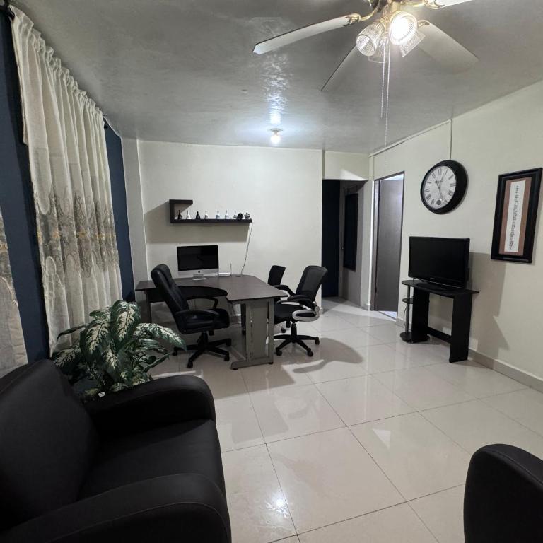 Excelente apartamento para 4 personas - Two-Bedroom Apartment - 3