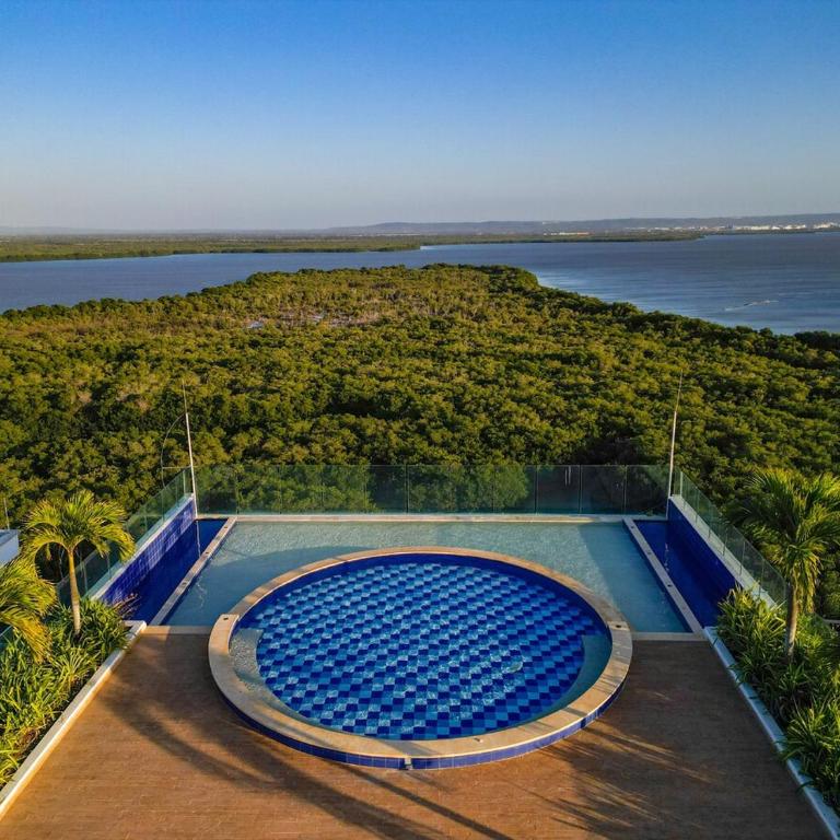 Apartamento con salida a la playa - Three-Bedroom Apartment - 12
