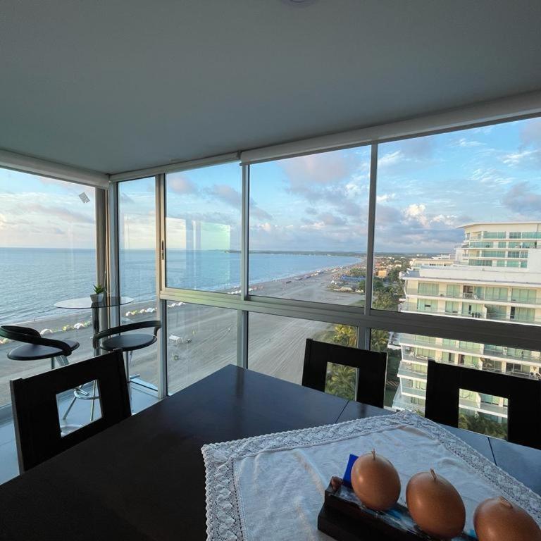 Apartamento con salida a la playa - Three-Bedroom Apartment - 18