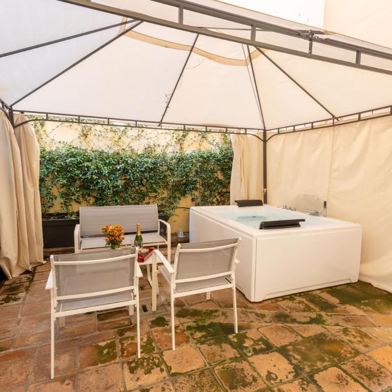 BolognaRoomscom - Frassinago Deluxe - Suite Queen con Vasca Idromassaggio - 14
