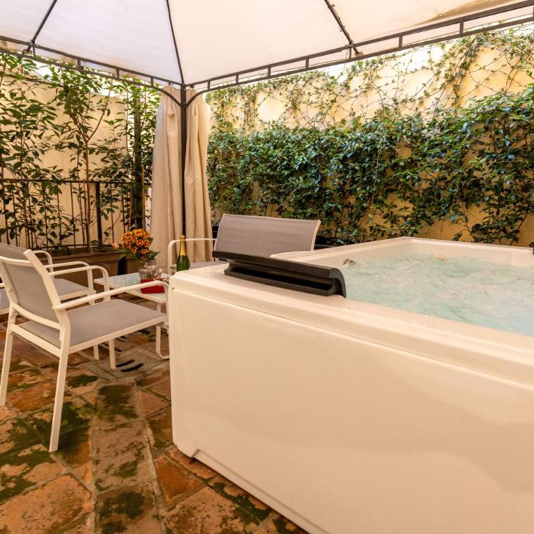BolognaRoomscom - Frassinago Deluxe - Suite Queen con Vasca Idromassaggio - 18