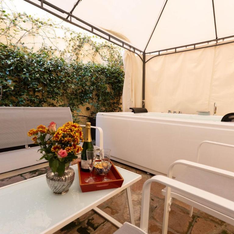 BolognaRoomscom - Frassinago Deluxe - Suite Queen con Vasca Idromassaggio - 22