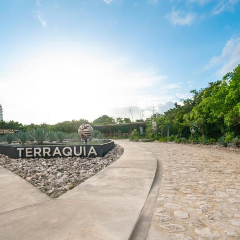 Modern and Spacious Apartment in Cancun, 2 Bedrooms - Two-Bedroom Apartment - 30