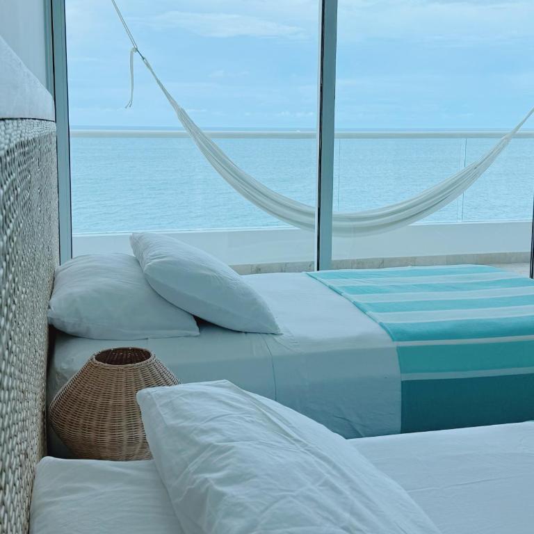 Deluxe Spectacular Sunset - Two-Bedroom Apartment - 22