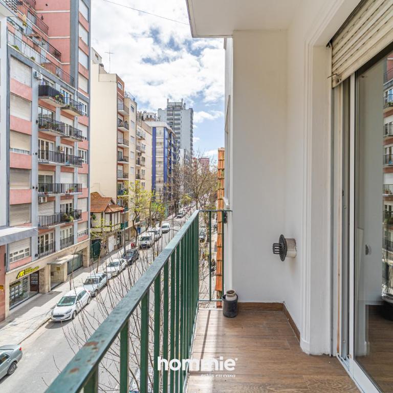 Departamento dos ambientes en pleno Centro - Apartamento de 1 dormitorio - 2