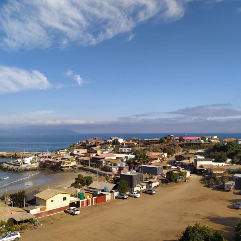 Cabaña entre eucaliptos en Huaquén 3D 1B más patio - Three-Bedroom House - 17