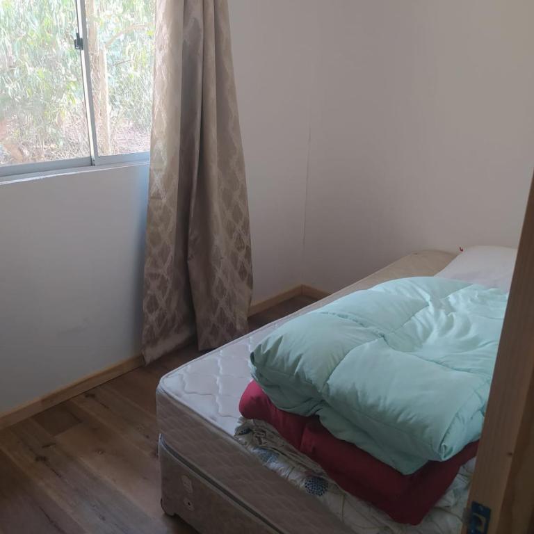 Cabaña entre eucaliptos en Huaquén 3D 1B más patio - Three-Bedroom House - 12