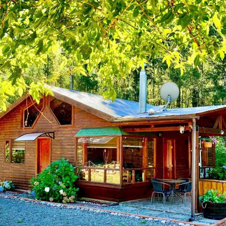 Cabaña Casa Victoria con Bosque,Río & Starlink Internet - Two-Bedroom House - 1