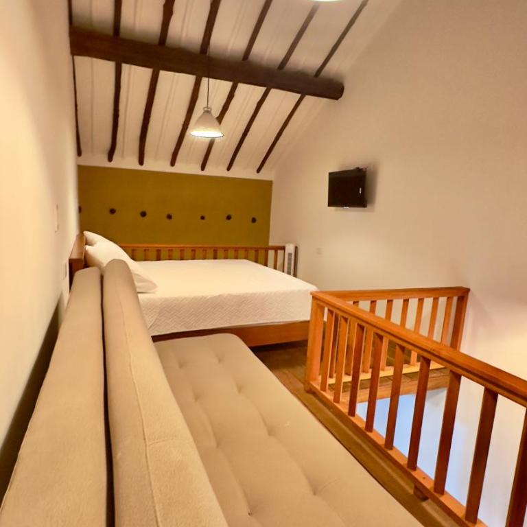 Hotel Don Eduardo Quintero M - Habitación Familiar - 3