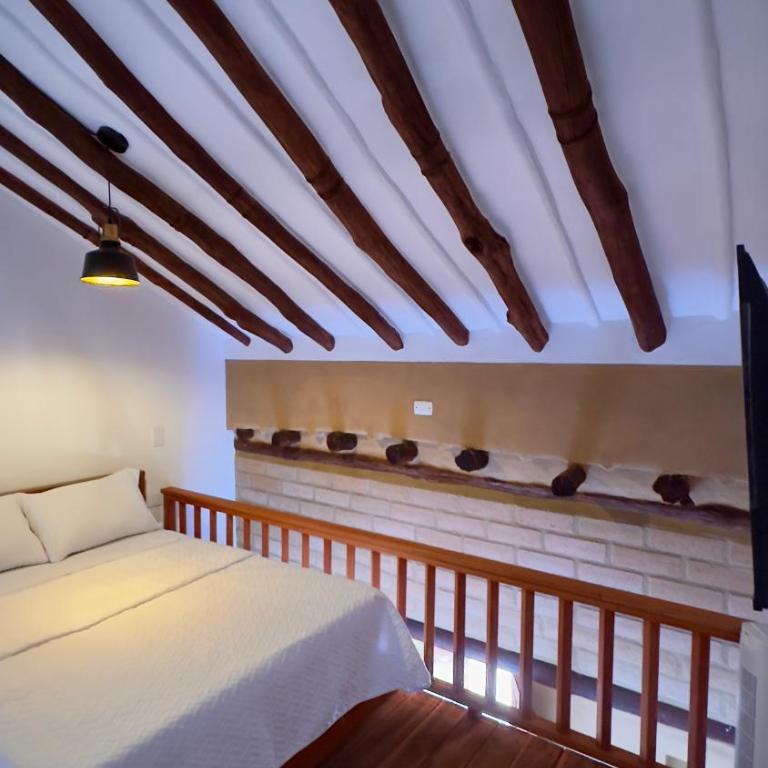 Hotel Don Eduardo Quintero M - Habitación Familiar - 4