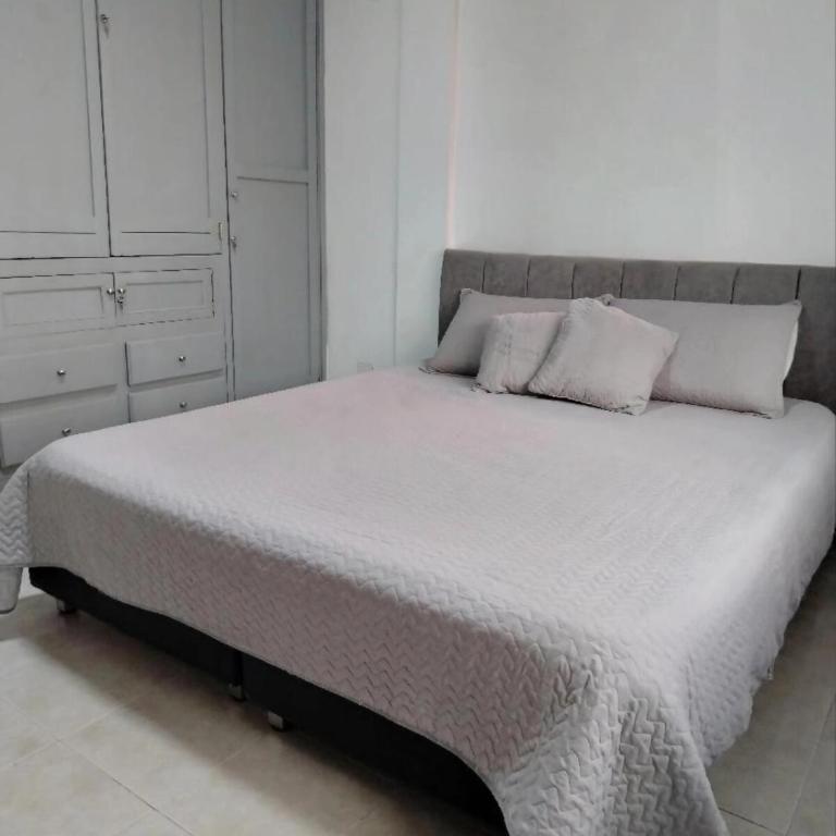 Apartment 10 minutes from the walled city - Apartamento de 2 dormitorios - 2
