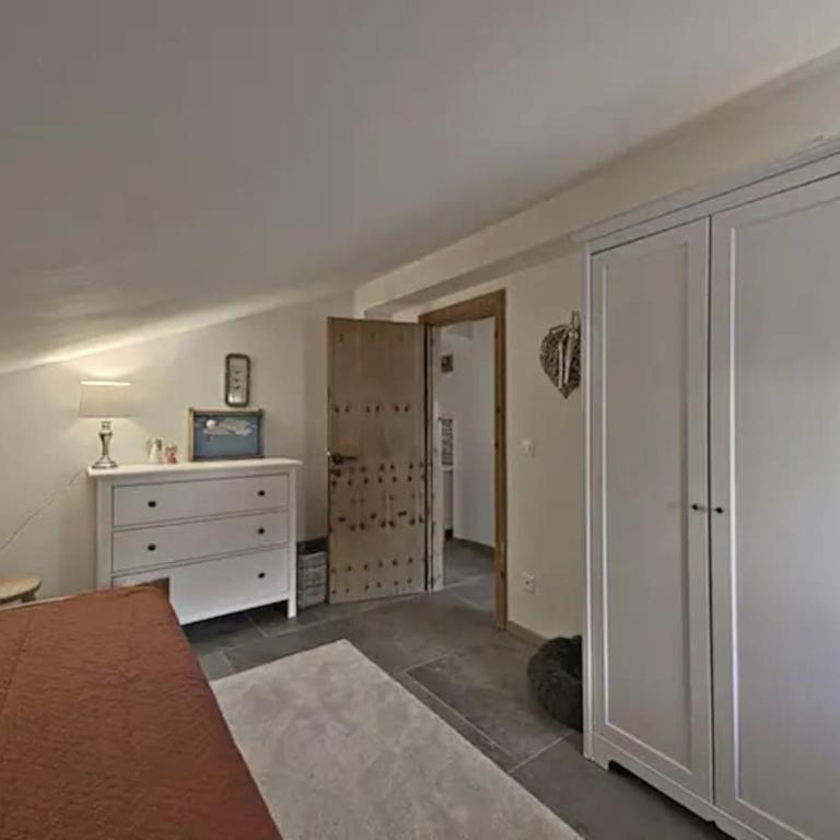 Attic Lake View with Free Parking - Apartment mit 3 Schlafzimmern - 3