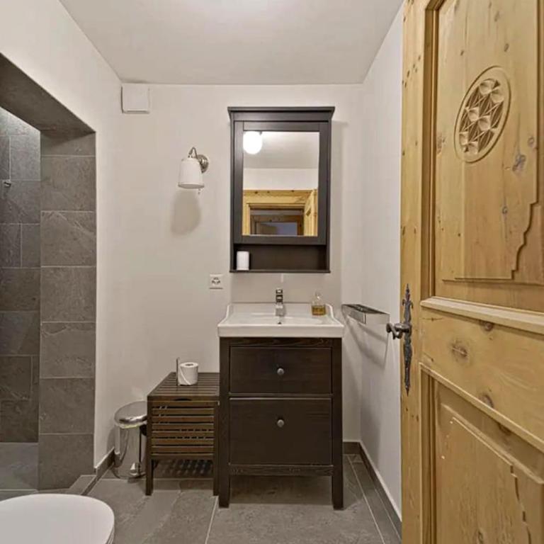 Attic Lake View with Free Parking - Apartment mit 3 Schlafzimmern - 11