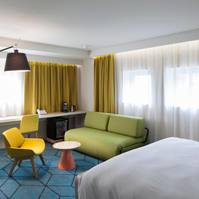 Mercure Nantes Centre Gare - Suite Familiale avec Canapé-Lit - 2