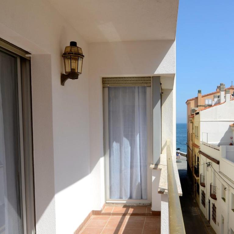 Puig Sureda 13 2-B - Apartamento de 3 dormitorios con balcón - 1