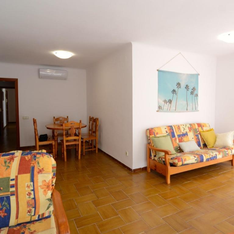 Puig Sureda 13 2-B - Apartamento de 3 dormitorios con balcón - 3