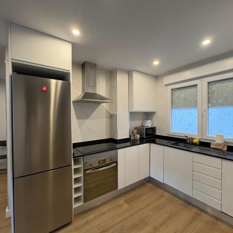 136A Apartamento moderno en Playa San Lorenzo by R2R Consulting - Apartamento de 2 dormitorios - 13