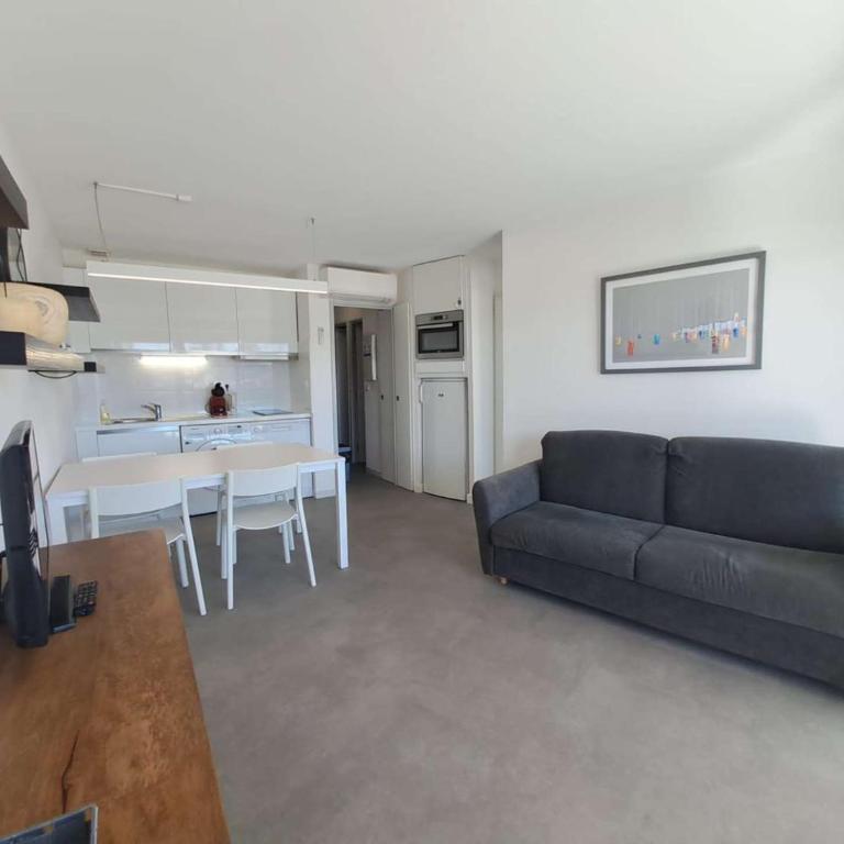 MARCOGVOILE - Golfe de Saint-Tropez - Agréable T2 cabine avec vue sur la marina - Appartamento con Vista Mare - 6