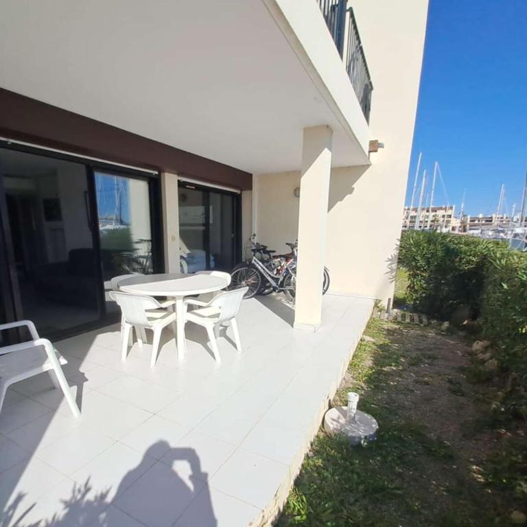 MARCOGVOILE - Golfe de Saint-Tropez - Agréable T2 cabine avec vue sur la marina - Appartamento con Vista Mare - 17