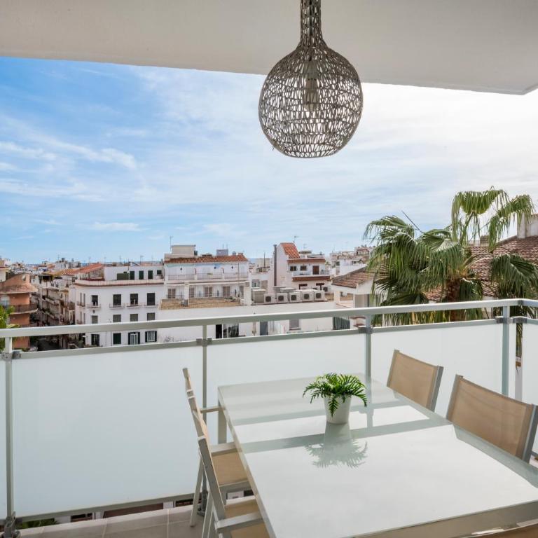 Sitges Spaces Oasis Penthouse 3 Bedroom, 2 Bathroom, Terrace, Pool, Sleeps up to 6 - Apartamento - 15