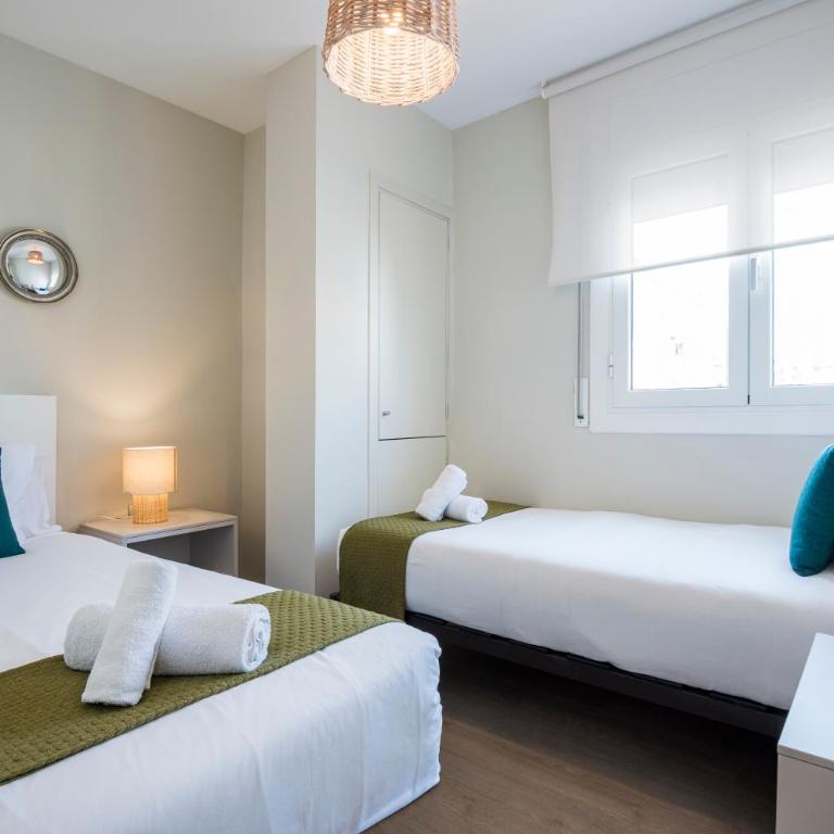 Sitges Spaces Oasis Penthouse 3 Bedroom, 2 Bathroom, Terrace, Pool, Sleeps up to 6 - Apartamento - 23
