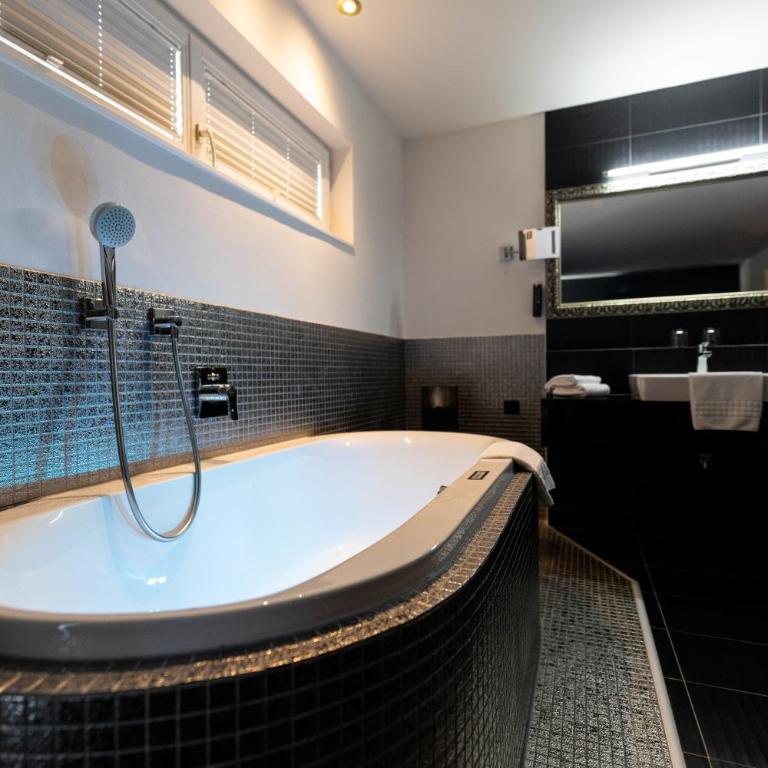Maiers Kuschelhotel Loipersdorf - ADULTS ONLY - Junior Suite - 8