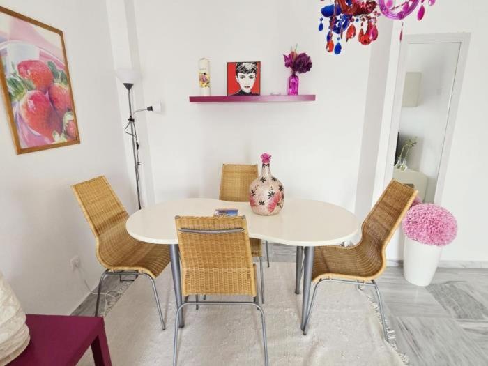 Chic 1 Bedroom Holiday Apartment in Calle Timón - Apartamento de 1 dormitorio - 1