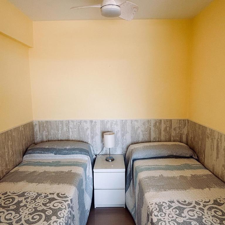 Apartamento primera línea playa San Antonio - Two-Bedroom Apartment - 20
