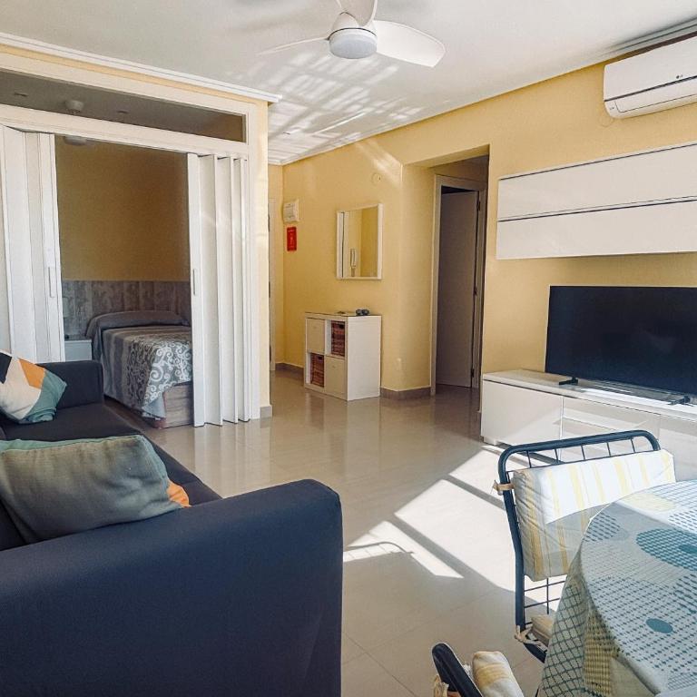 Apartamento primera línea playa San Antonio - Two-Bedroom Apartment - 5