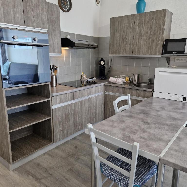 Bord de mer avec piscine intérieure chauffée - Appartement 1 Chambre - 4