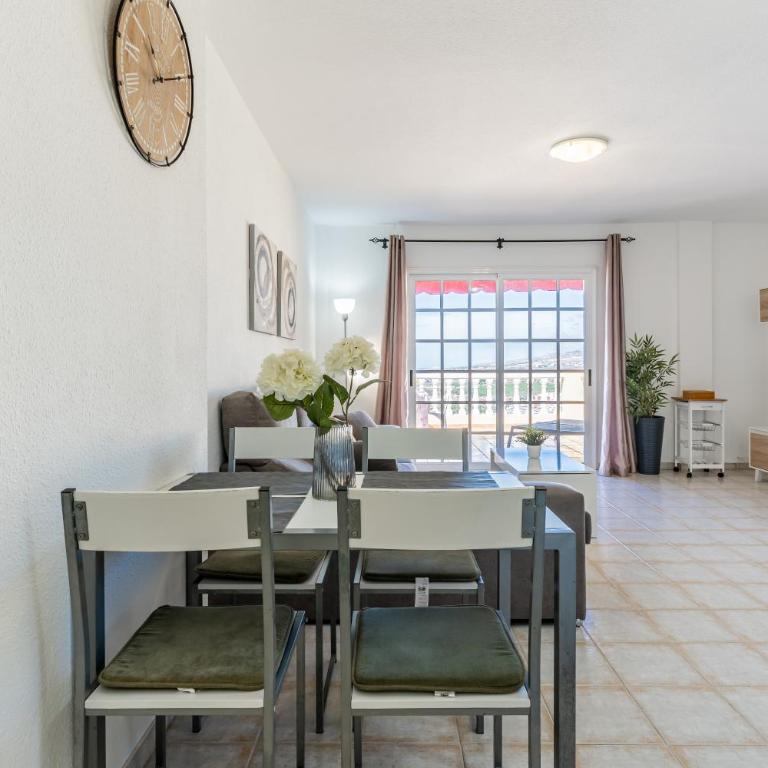 Penthouse with Panoramic Ocean Views & Terrace in Torviscas Costa Adeje - One-Bedroom Apartment - 31