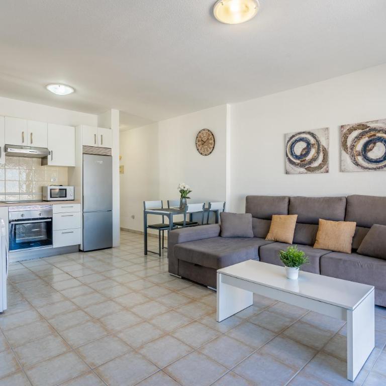 Penthouse with Panoramic Ocean Views & Terrace in Torviscas Costa Adeje - One-Bedroom Apartment - 17