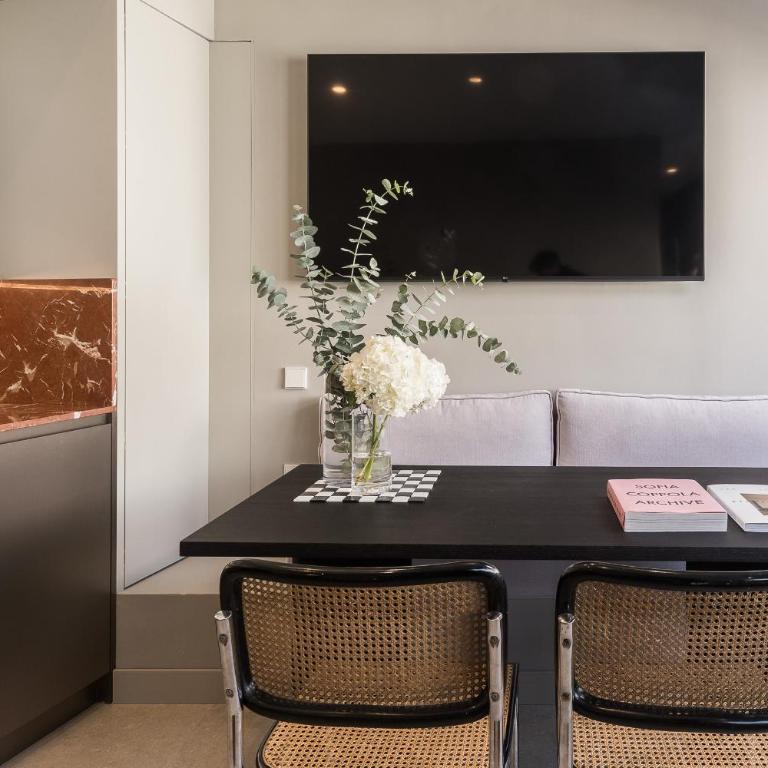 Edmond Vibes Almagro Suites - Two-Bedroom Deluxe Apartment - 14