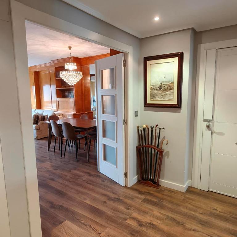 La Elegancia del Centro by Alogest - Apartamento de 3 dormitorios - 3