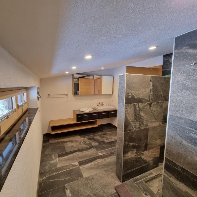 Ferienwohnung La Wurm mit privatem Whirlpool - Apartment - 18