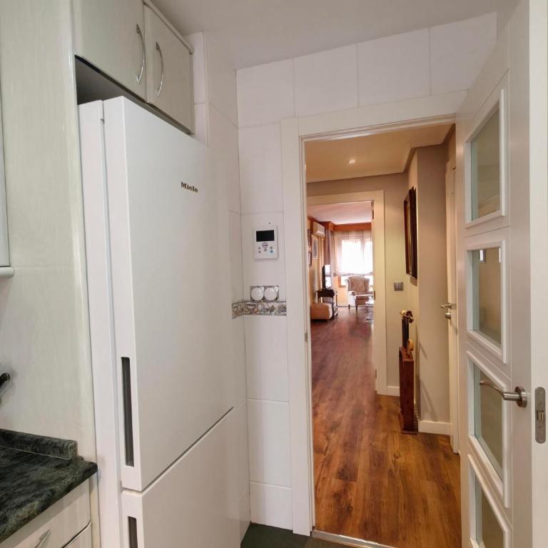 La Elegancia del Centro by Alogest - Apartamento de 3 dormitorios - 11