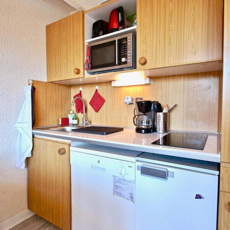 Studio cabine avec balcon et parking couvert - FR-1-340-141 - Studio - 9