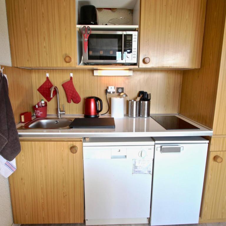 Studio cabine avec balcon et parking couvert - FR-1-340-141 - Studio - 11