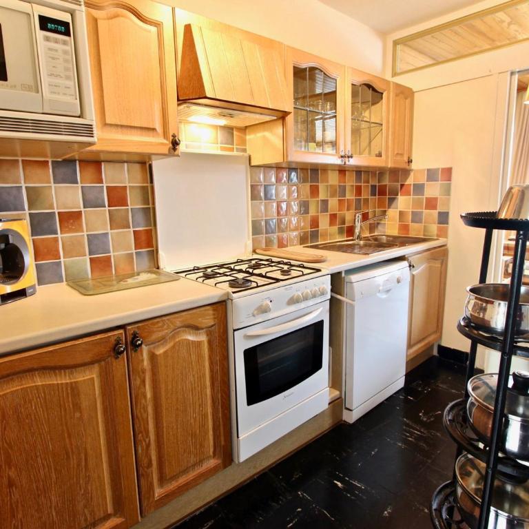 Appartement 3* au pied des pistes, balcon sud, 2 chambres - Apartment mit 2 Schlafzimmern - 9