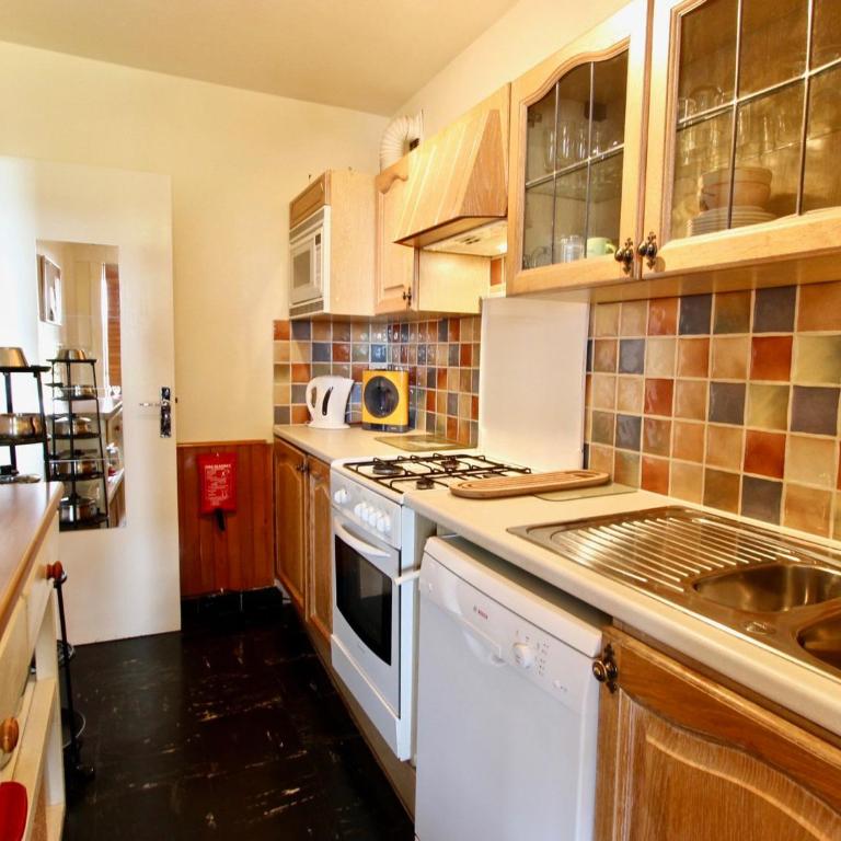Appartement 3* au pied des pistes, balcon sud, 2 chambres - Apartment mit 2 Schlafzimmern - 13