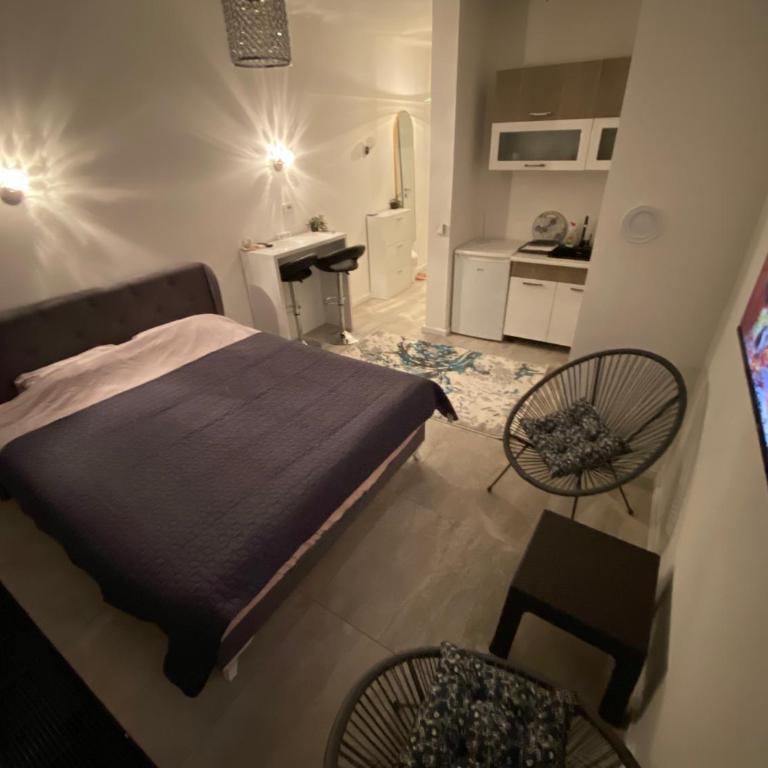 Elite Two Premium Apartment - One-Bedroom Apartment - 22