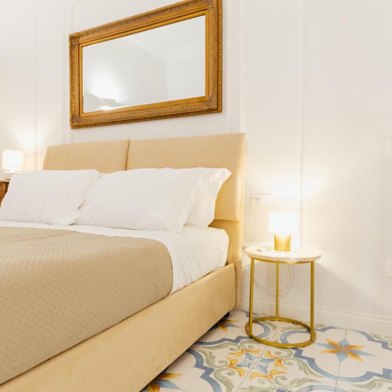 Atri Rooms Centro Storico Napoli - Ampia Camera Matrimoniale - 8