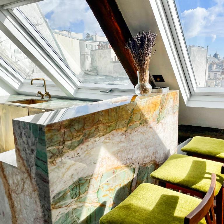 Penthouse with Terrasse and view on Eiffel tower - Three-Bedroom Apartment - 9