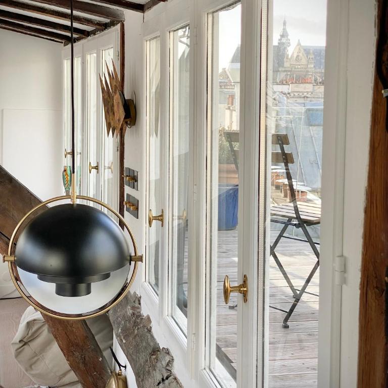 Penthouse with Terrasse and view on Eiffel tower - Three-Bedroom Apartment - 8