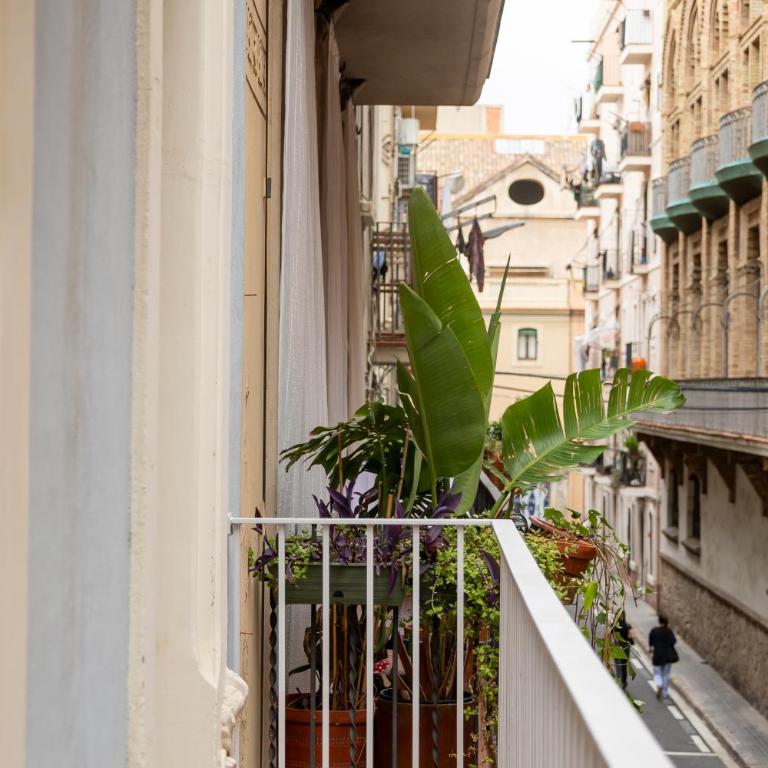 Uma Suites Barceloneta Beach - Two-Bedroom Apartment - 4