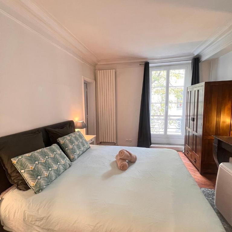 Real Parisian apartment with 2 bedrooms and AC - Appartement 2 Chambres - 4