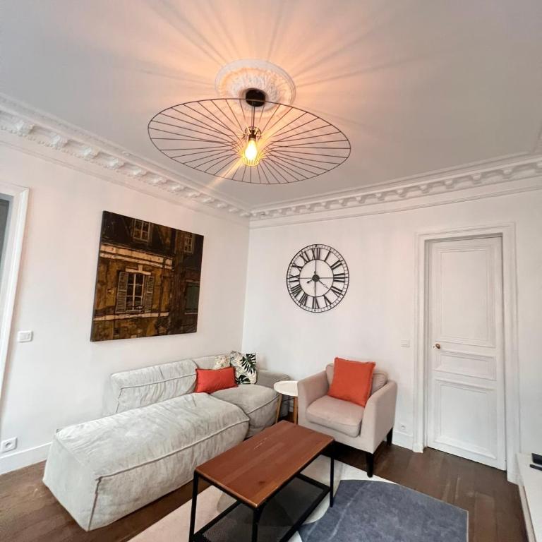 Real Parisian apartment with 2 bedrooms and AC - Appartement 2 Chambres - 1