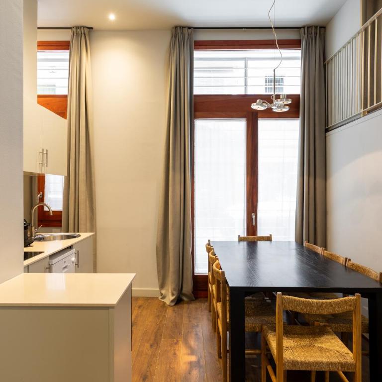 Uma Suites Barceloneta Beach - Superior Three-Bedroom Apartment - 19