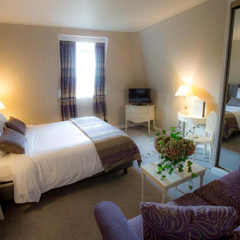 Villa Augeval Hôtel de charme & Spa - Chambre Familiale (2 Adultes et 2 Enfants) - 8