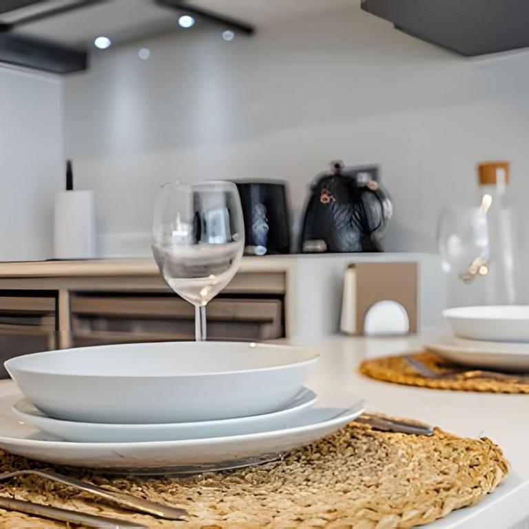 Fully equipped executive apartment in Tocornal with pool - Apartment with Balcony - 13